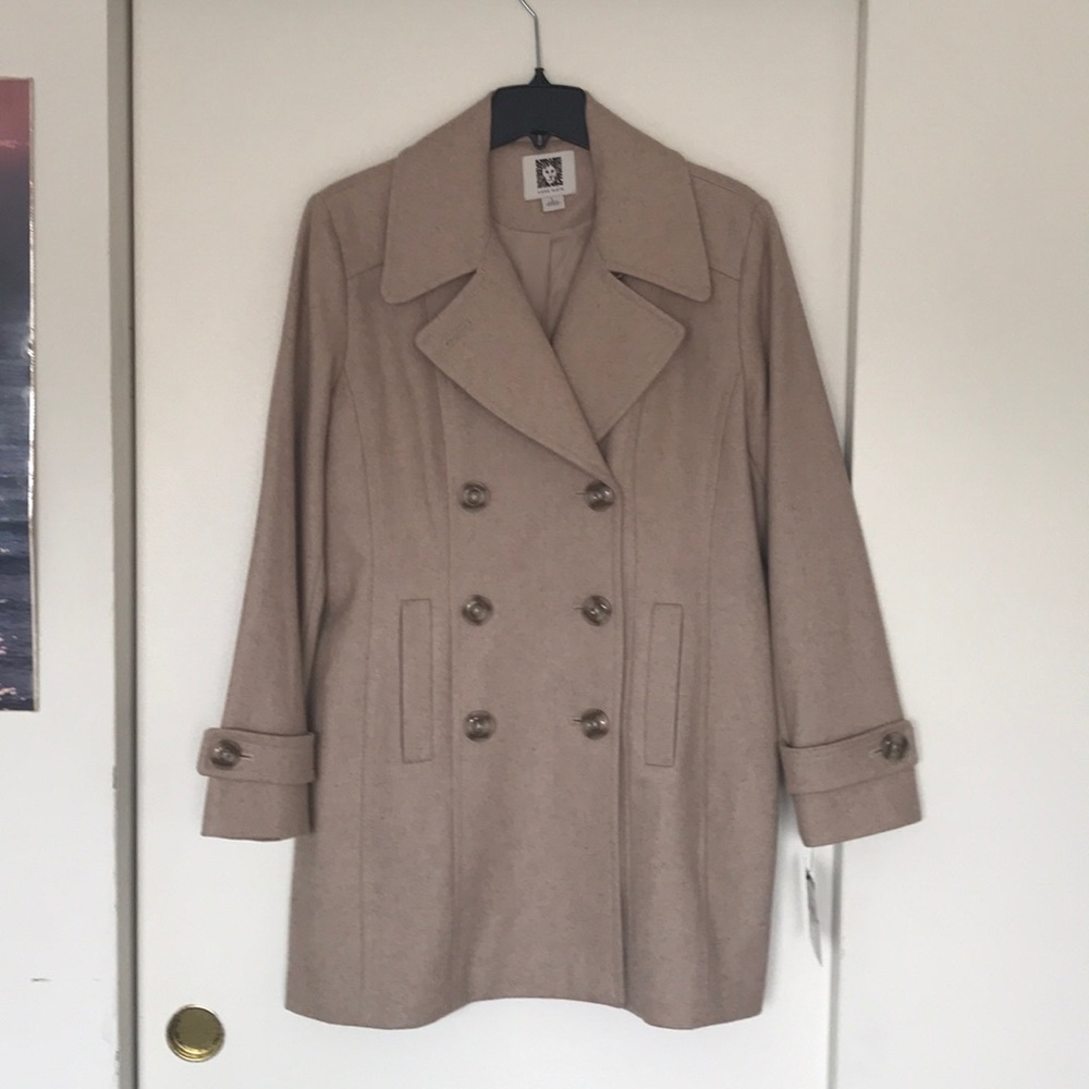 *NEW* Beautiful Ladies wool coat